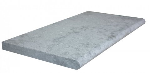 Prix margelles de piscine en pierres naturelles calcaire gris à Fréjus 